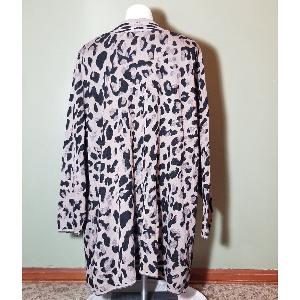 Catherines Black and Cream Animal Print Cardigan - Picture 4 of 11